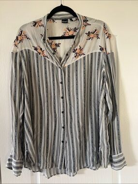 Cruel Girl White & Navy Striped Button-Up Blouse with Floral Yoke